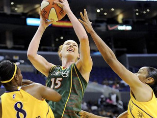Jēkabsones jaunā kolēģe Džeksone trešo reizi atzīta par WNBA MVP